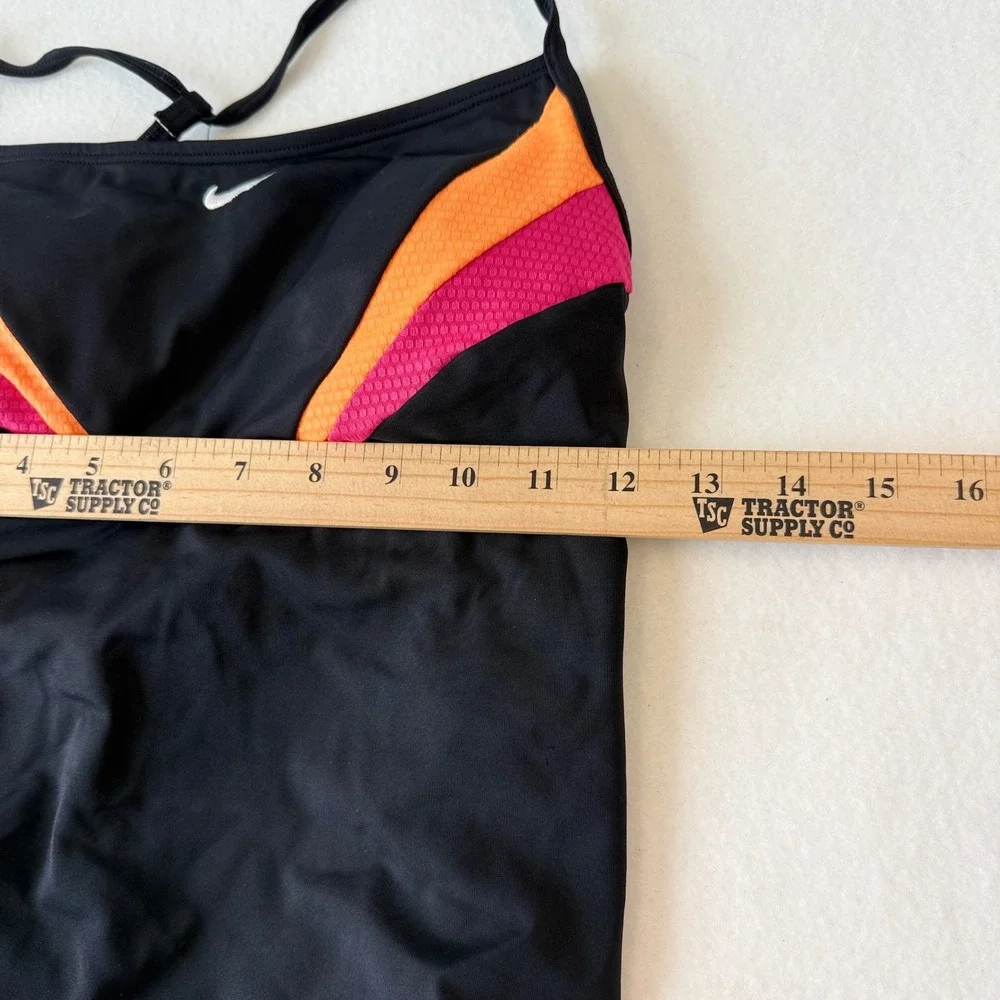 Nike women one